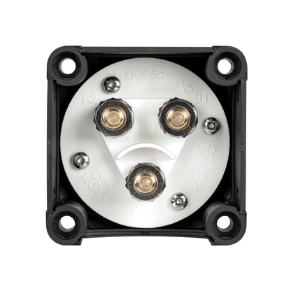 Staccabatterie deviatore 100A DC 50V max, corpo nero quadrato, 3 terminali in ottone, vista frontale