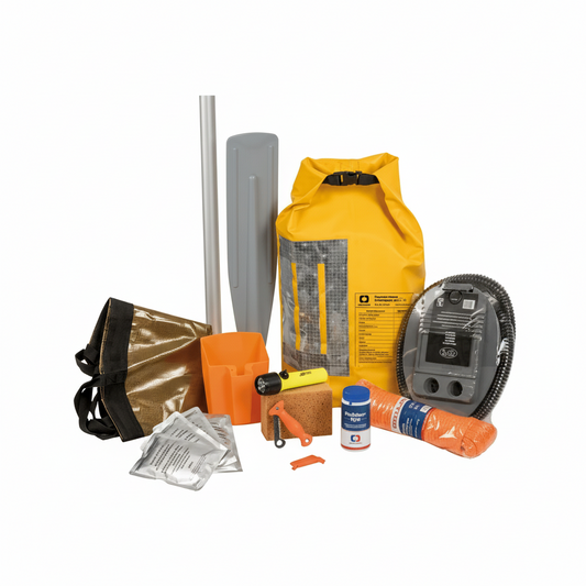 Kit sopravvivenza nautico giallo con pagaia, pompa, torcia, sagola, spugna e accessori di emergenza