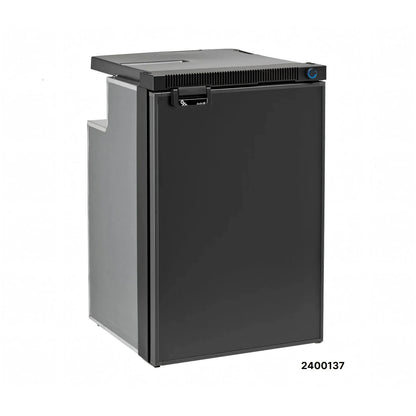 Frigorifero Isotherm Total Black, porta aperta con led interno