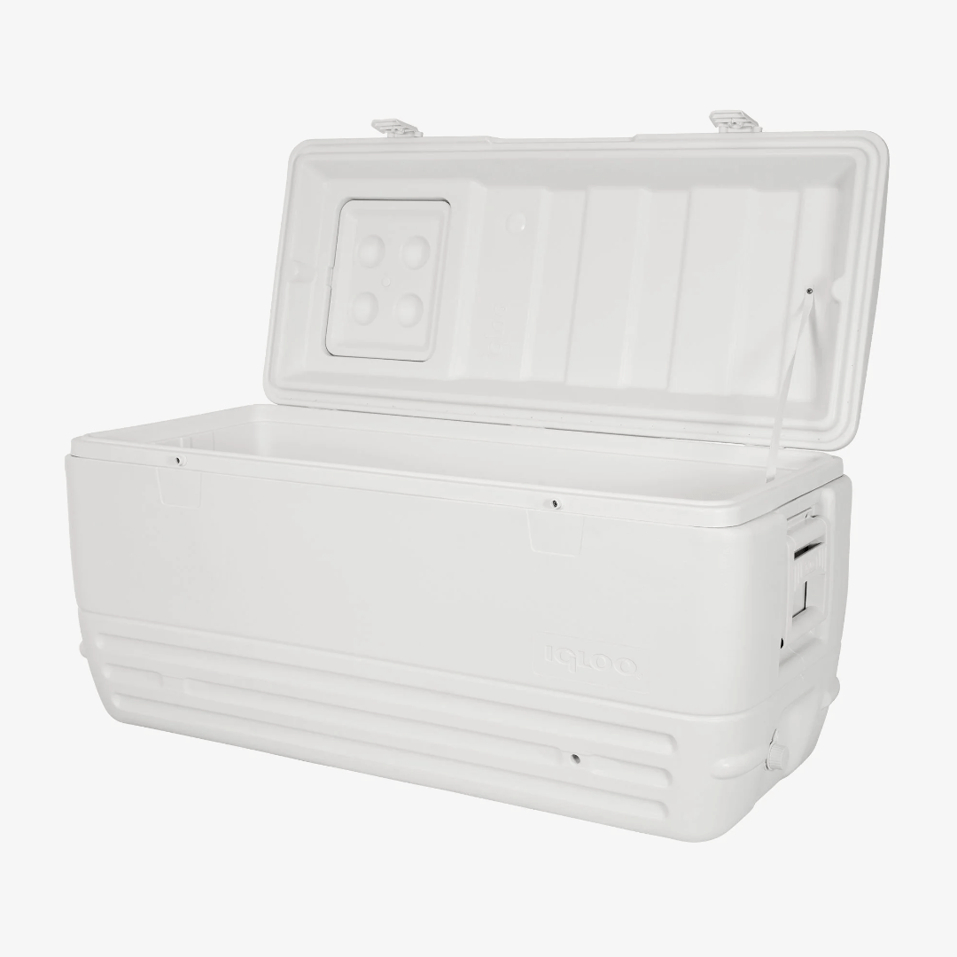 Ghiacciaia Igloo Quick and Cool 150 QT bianca aperta, grande capacità, con coperchio sollevato e chiusure