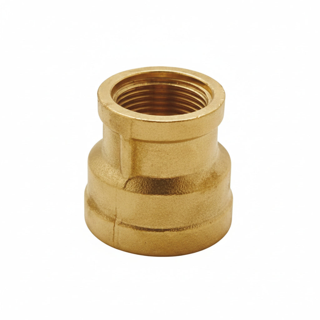 Manicotto ridotto femmina-femmina 3/4"x1/2" in ottone dorato, forma cilindrica rastremata