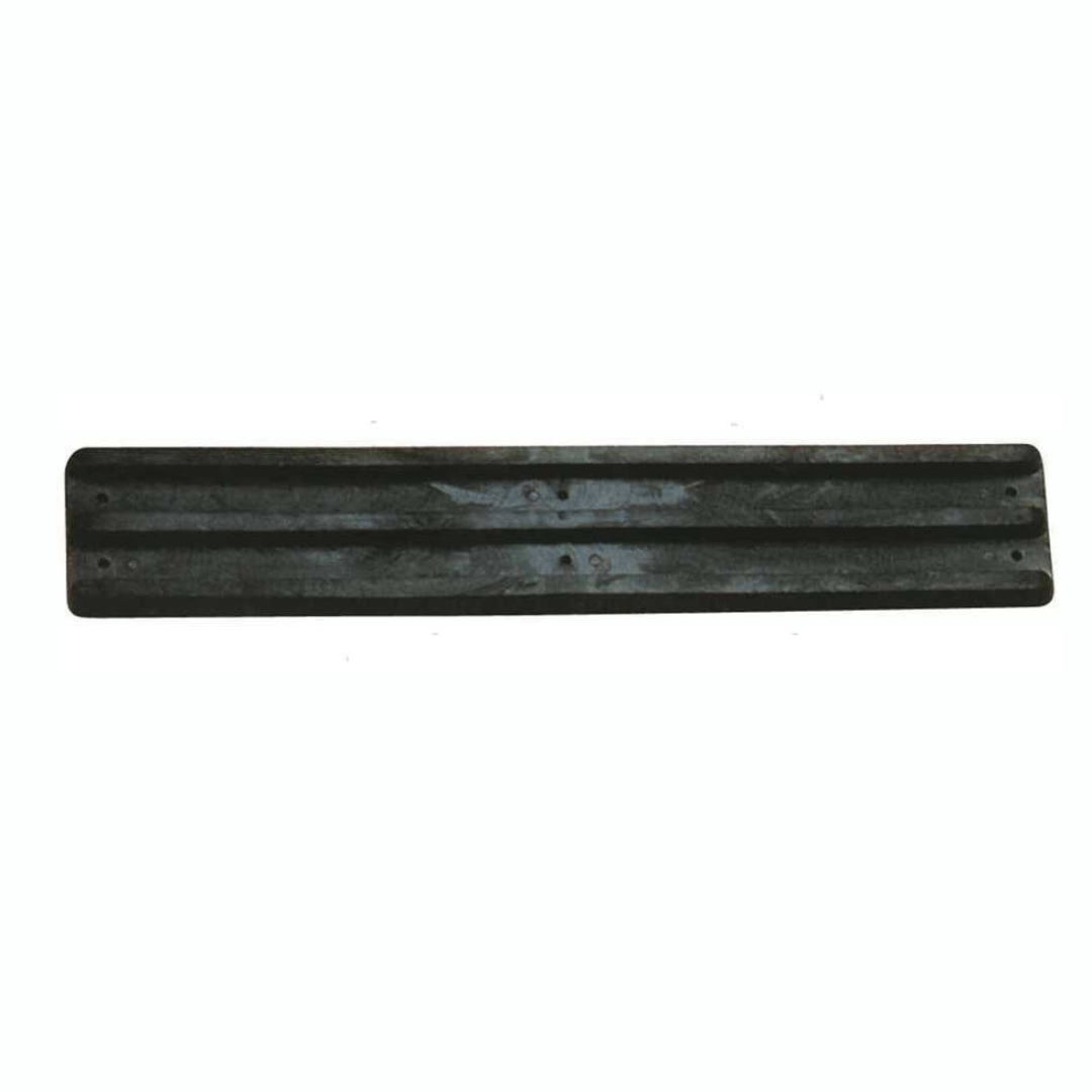 Piastra in gomma nera per carrello 90x500 mm con scanalature longitudinali e fori di fissaggio