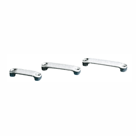 Tre ponticelli in nylon bianco da 30 mm di diverse dimensioni su sfondo bianco