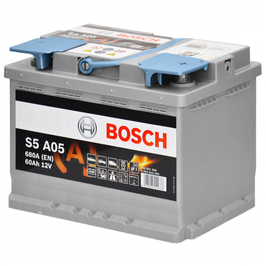 Batteria servizi AGM Bosch S5 A05 12V 60Ah, involucro grigio con etichetta nera e copri-terminali blu