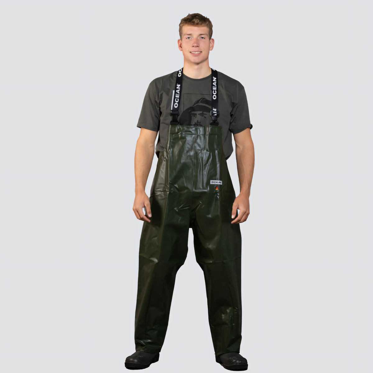OCEAN® Offshore Pro Bib & Braces, salopette da lavoro in PVC ignifugo, colore verde oliva
