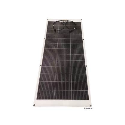 Pannello solare flessibile Osculati ultra-sottile con celle monocristalline aerospaziali ad alta efficienza e connettori MC4. 180W1535x671x2_5mmconocc.