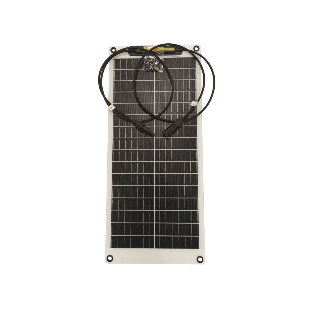 Pannello solare flessibile Osculati ultra-sottile con celle monocristalline aerospaziali ad alta efficienza e connettori MC4. 20W620x272x2_5mm