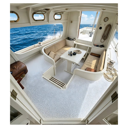 Pavimento nautico Lario in PVC effetto bouclé, colore Bianco 500. Spessore 1,8mm, altezza 140cm. Elegante, leggero e resistente. Vendita al metro lineare.