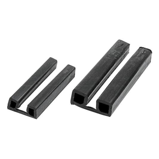Profilo parabordo bottazzo in PVC nero con inserto bianco per scafi con giunzione scatolata, dimensioni 44x18 mm, rotolo da 24 metri.