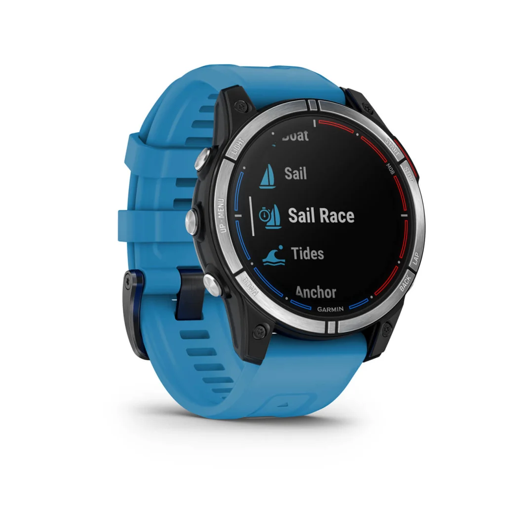 Orologio GPS Garmin Quatix 7 nero con cinturino blu, menu nautico Sail Race e Tides su display