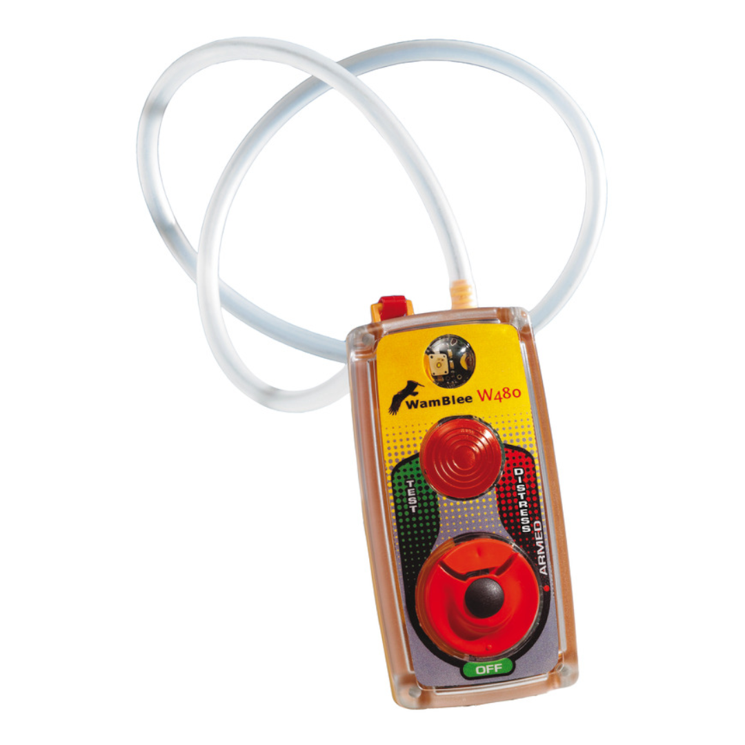 Dispositivo di sicurezza personale Wamblee W480 MOB con tecnologia AIS, DSC e GPS integrato per la localizzazione dell'uomo in mare.