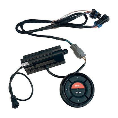 Sistema CoastKey per avviamento motori senza chiavi e sicurezza MOB wireless. Include pannello PIN, centralina e telecomando FOB per barche.