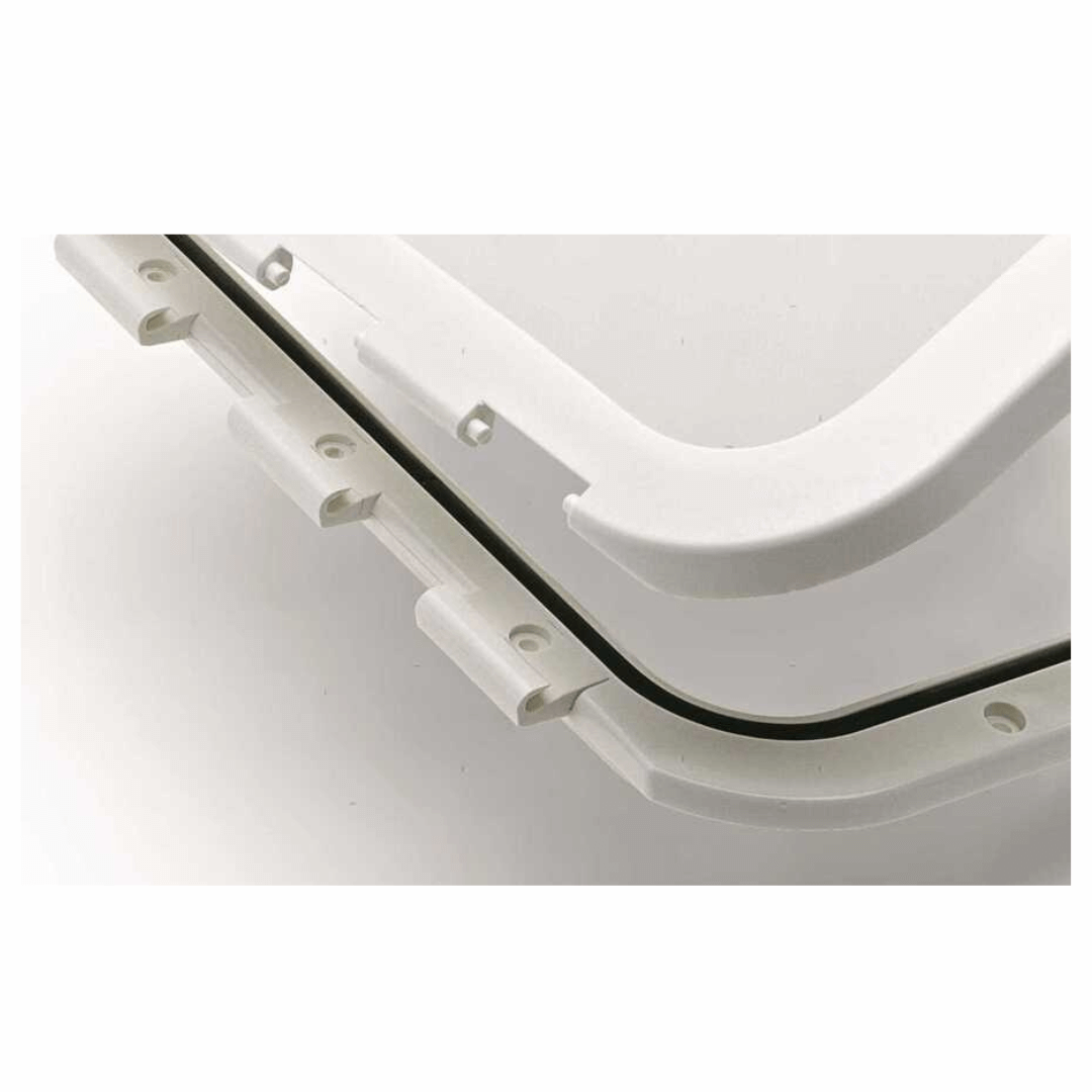 Sportello nautico stagno in ABS bianco con box contenitore profondo e coperchio a doppia apertura.