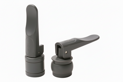 Tappo di scarico a espansione con leva a scatto in plastica e PVC, disponibile nero o grigio per ombrinali barca.